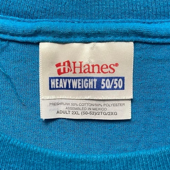 Hershey’s Chocolate short sleeve crewneck park chocolate world character T-shirt - Picture 3 of 4